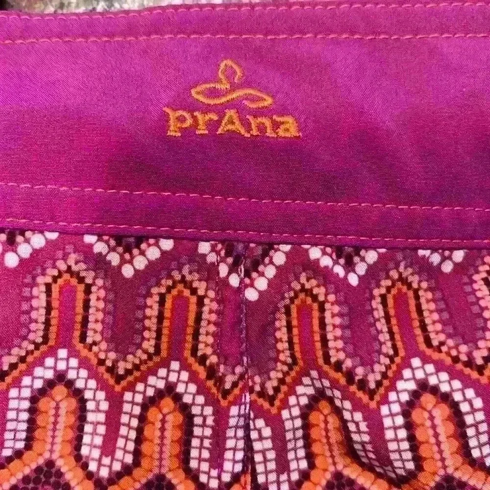 EUC Prana Boardshorts Geometric Abstract Multicolor Women’s Sz L - Picture 3 of 11